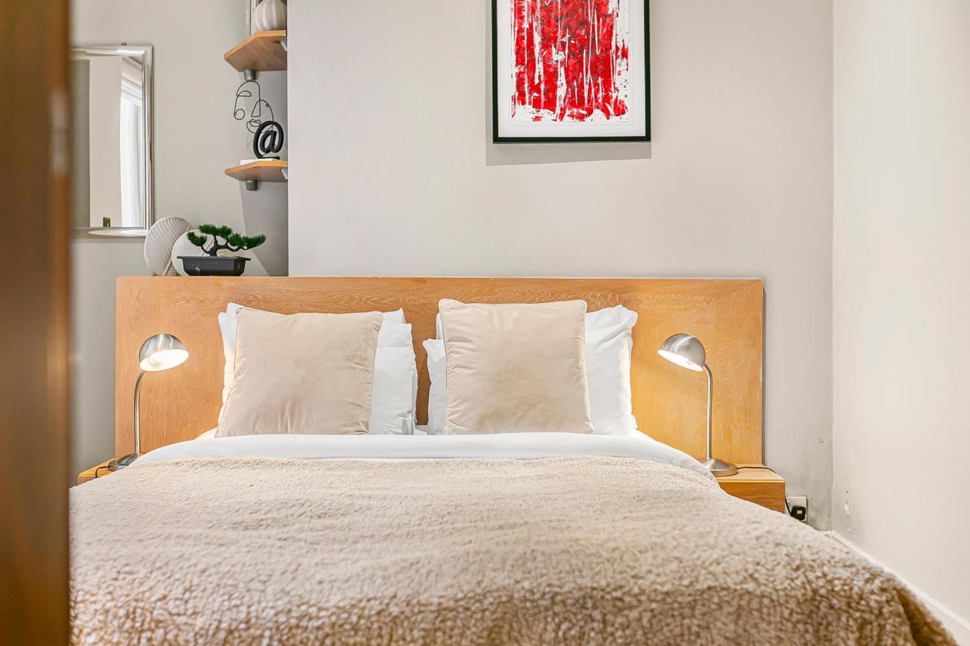 Large Stylish 2beds 2baths With Private Patio * Londra