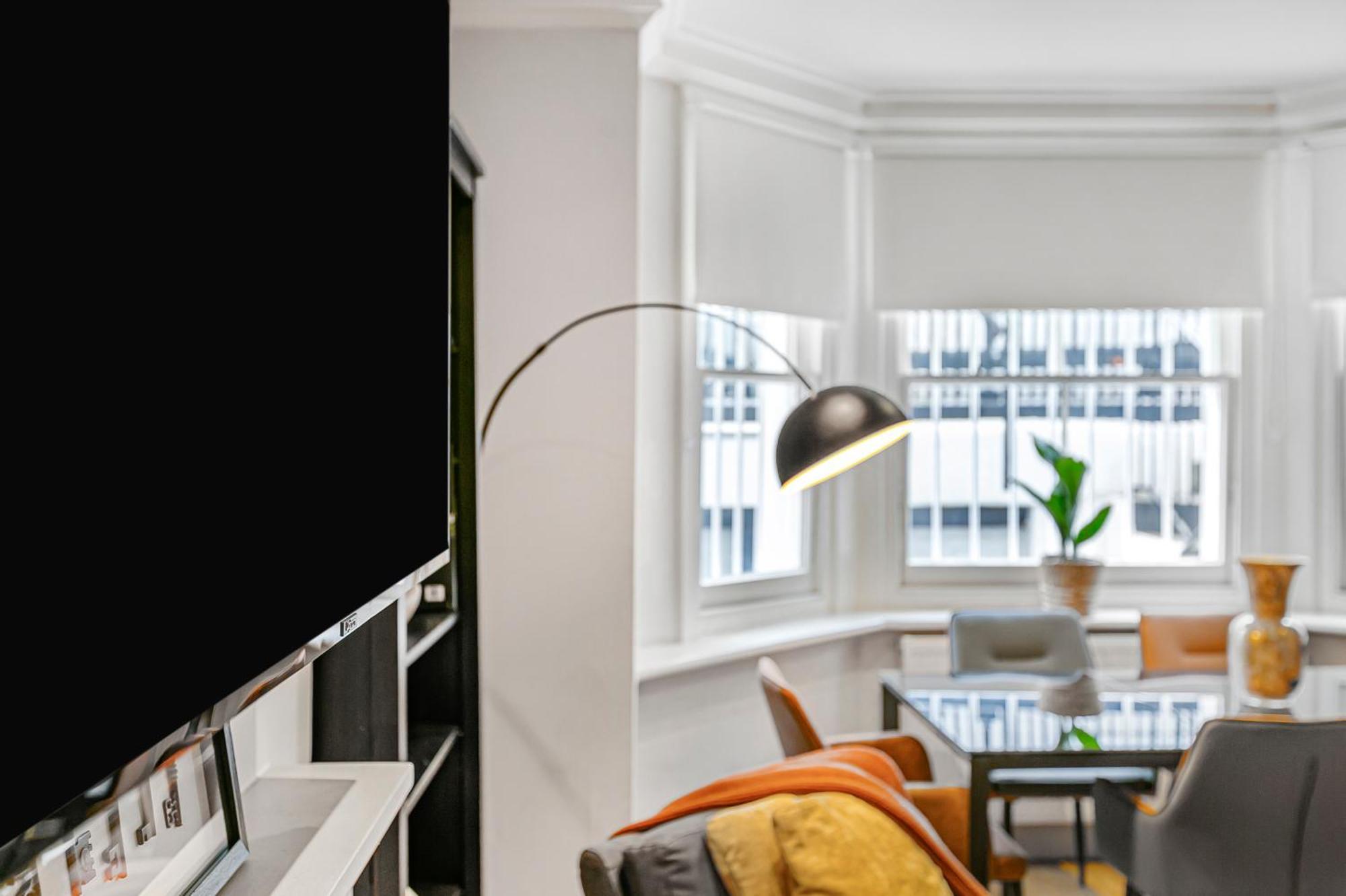 Apartament Large Stylish 2beds 2baths With Private Patio